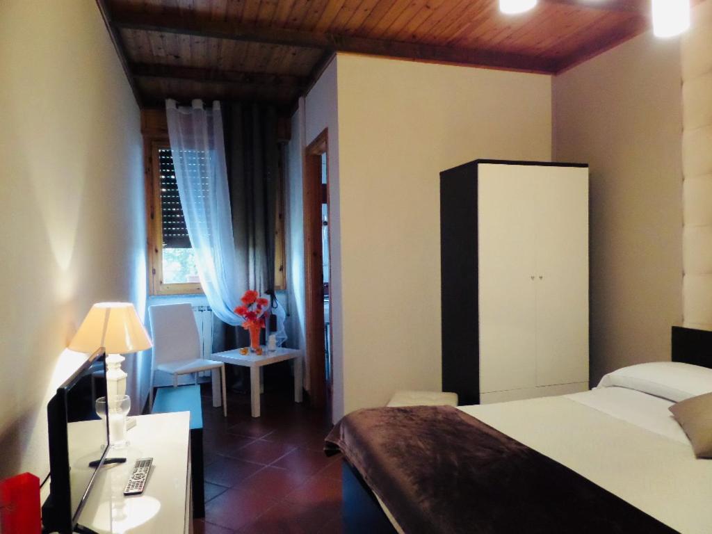 La Locanna Hotel Serramazzoni Bagian luar foto