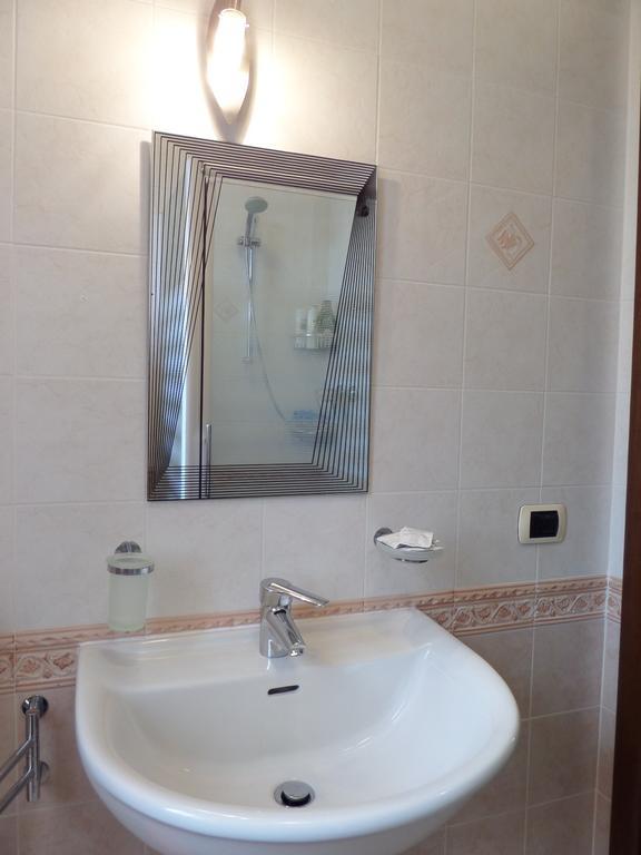 La Locanna Hotel Serramazzoni Bagian luar foto